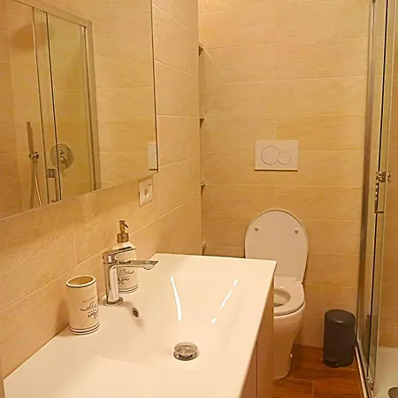 Borghese Deluxe - 4 Bedrooms - 3 Bathrooms Rome