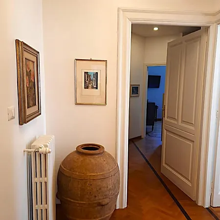 Borghese Deluxe - 4 Bedrooms - 3 Bathrooms