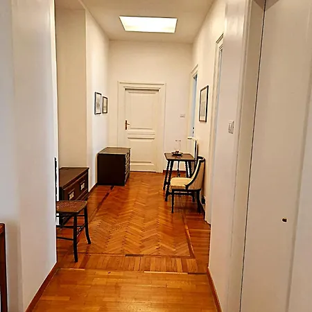 Apartment Borghese Deluxe - 4 Bedrooms - 3 Bathrooms *