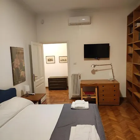 Apartman Borghese Deluxe - 4 Bedrooms - 3 Bathrooms Róma